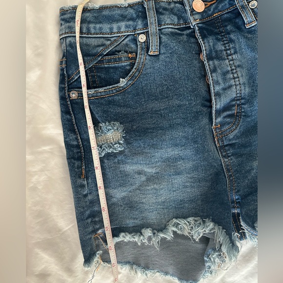 Free People CRVY Vintage Frayed Hem High-Rise Shorts- Size 25 - Picture 10 of 13